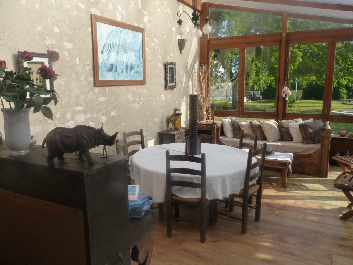 L'Arum Antique Sainte-Catherine-de-Fierbois Εξωτερικό φωτογραφία